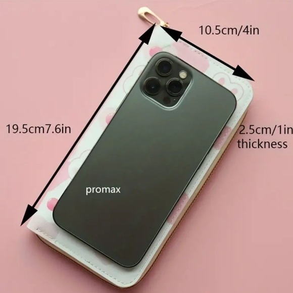 Hello Kitty Candy Wallet - Picture 3 of 4